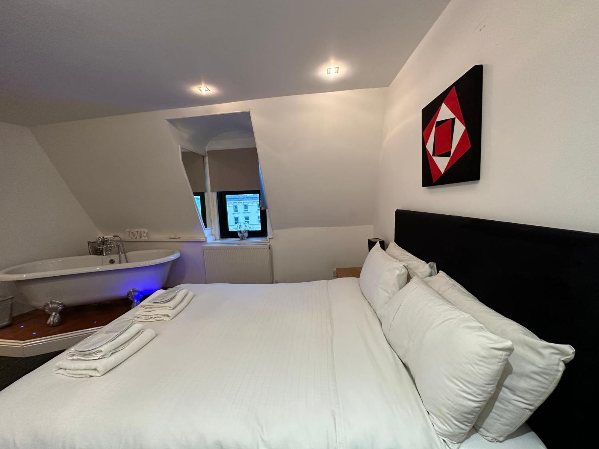 The Carlton'S Holiday Suites بريدلينغتون المظهر الخارجي الصورة
